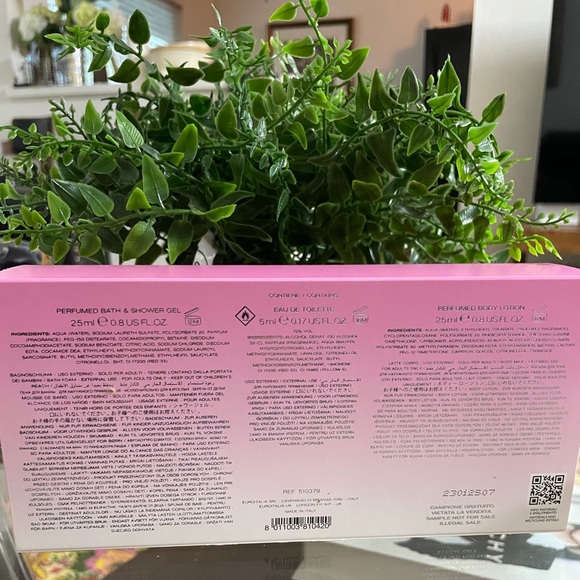 versace - Picture 2 of 6